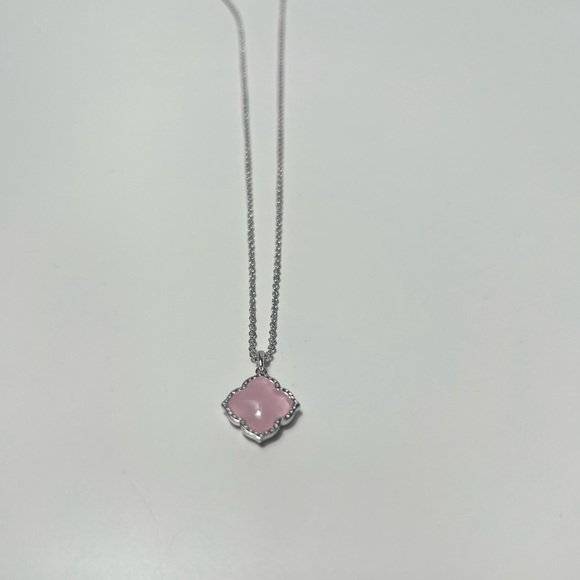 Kendra Scott Mallory Silver Pendant Healing Rose Quartz Necklace - Picture 9 of 12